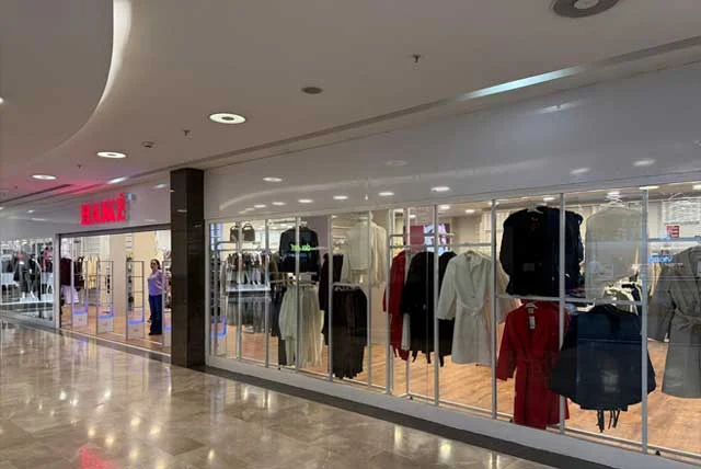 Hakke Yeni Mağazasıyla Plato AVM De Açıldı.